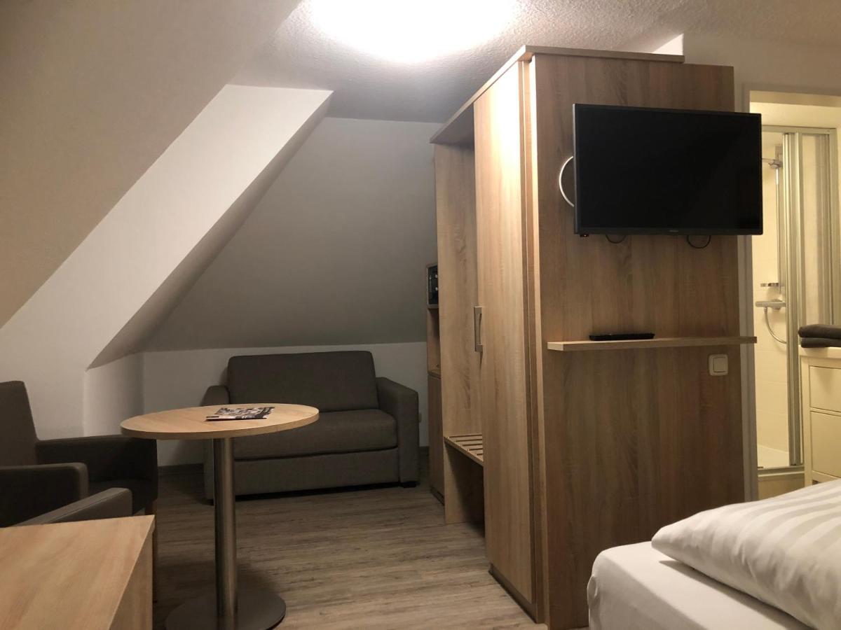 Heeren'S Hotel Garni Bensersiel Exteriör bild