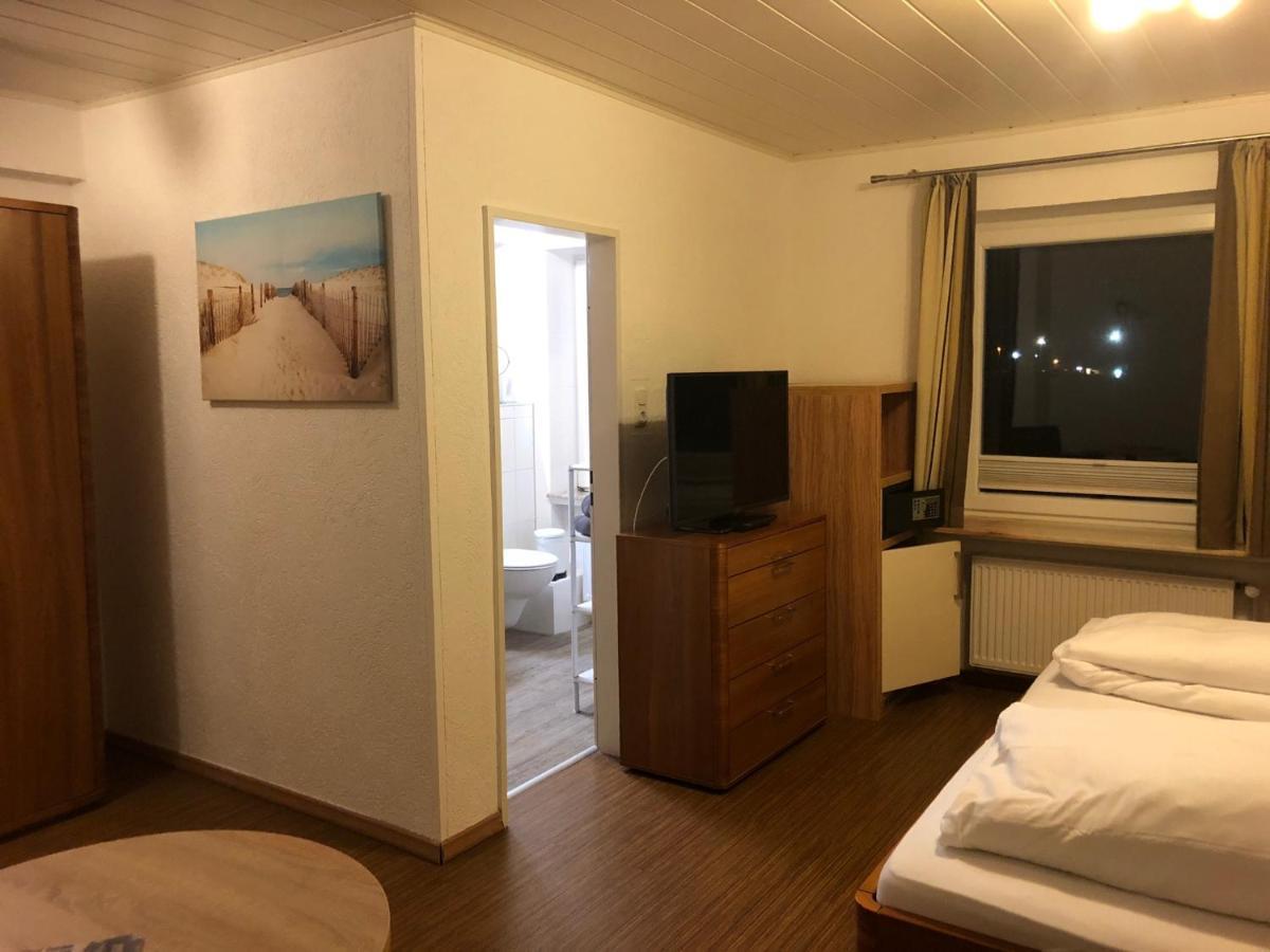Heeren'S Hotel Garni Bensersiel Exteriör bild